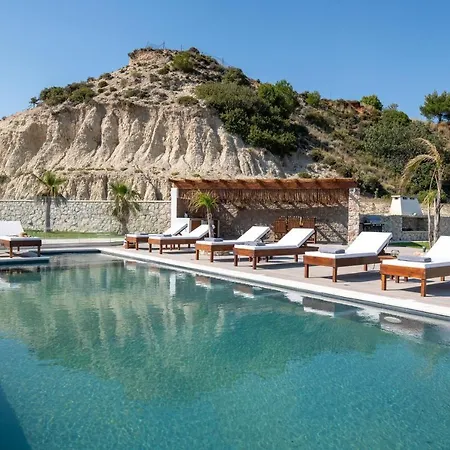 Waves Of Blue Vila *