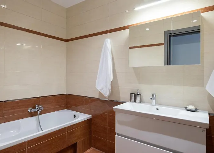 Waves Of Blue فيلة *