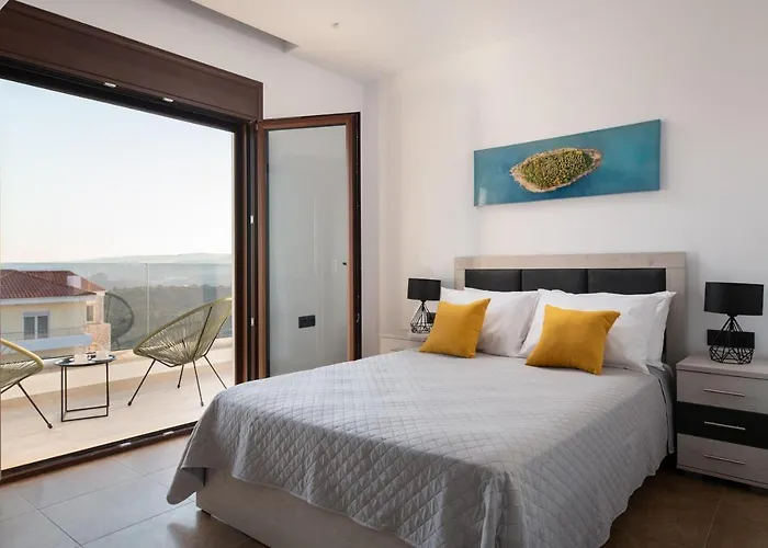 Waves Of Blue فيلة *